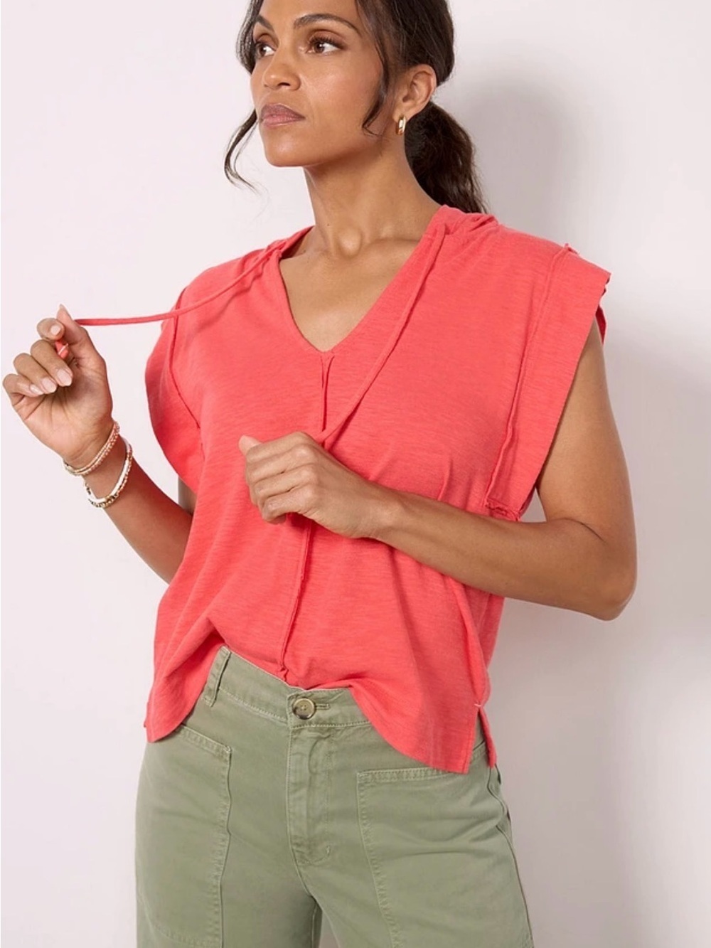 Evereve Cruz Sleeveless Hoodie Top Size Medium Red/Coral